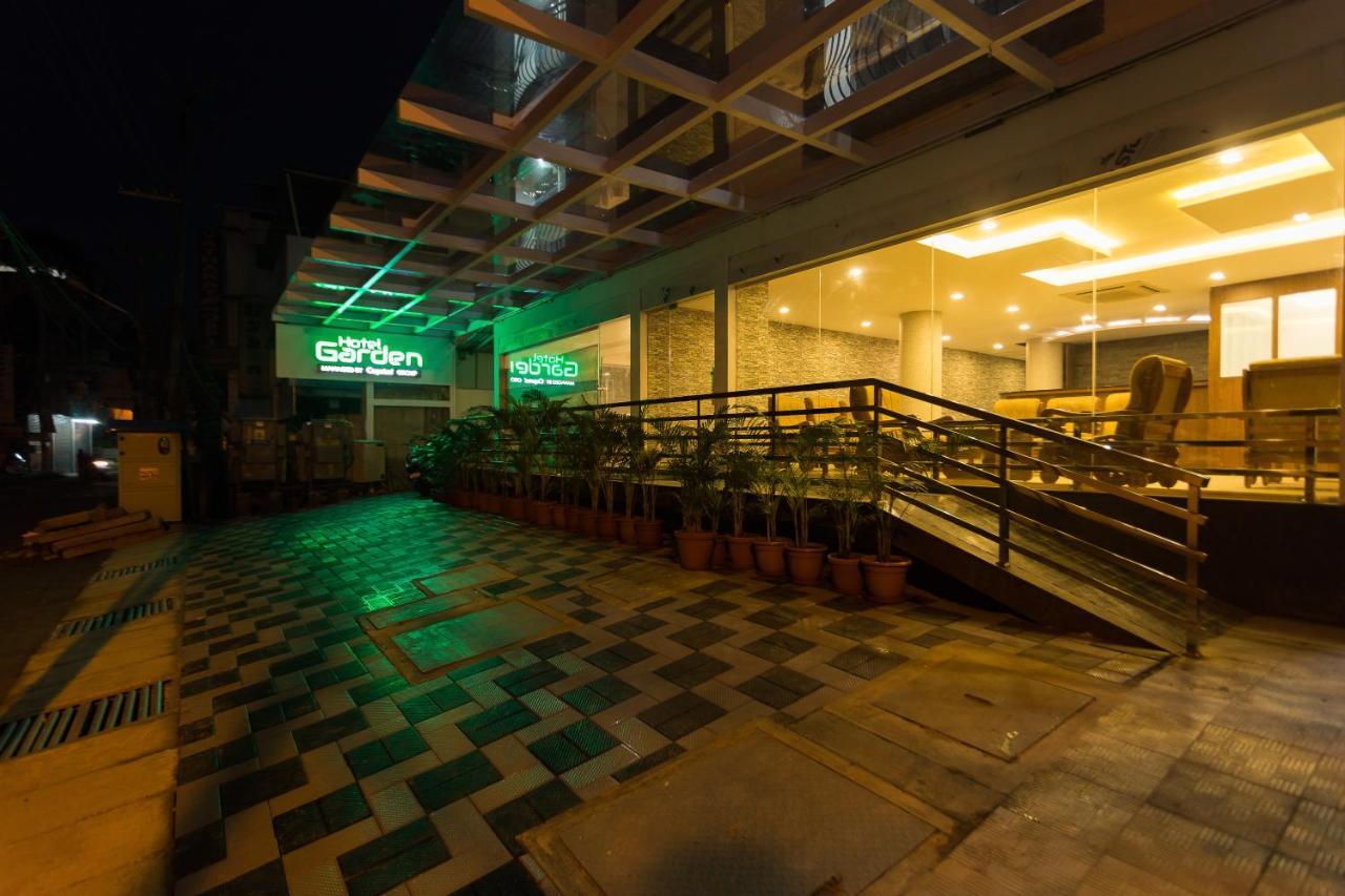 Hotel Garden Inn Kochi Exterior photo